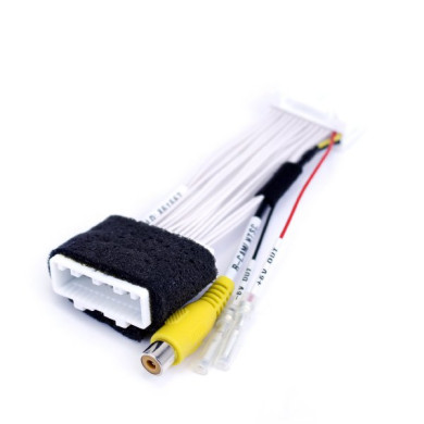 Adapter do podłączenia kamery cofania do monitora Mazda