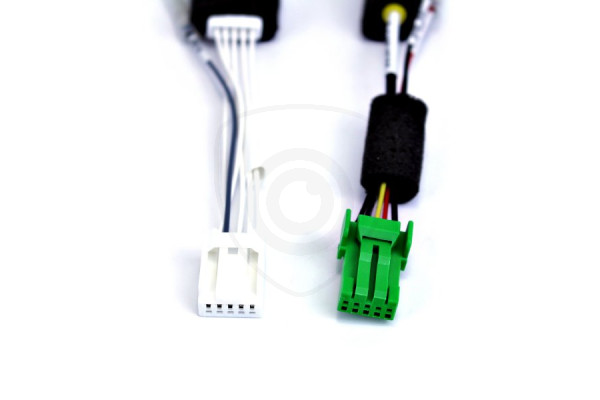 Adapter kablowy do podłączenia kamery cofania do monitora Suzuki 2012 - 2021