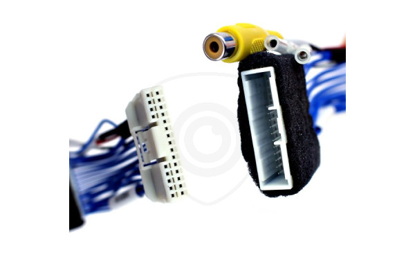 Adapter do podłączenia kamery cofania do monitora Toyota MFD GEN5 i GEN6 z nawigacją