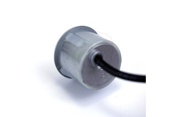 Czujniki parkowania z podłączeniem do kamery cofania