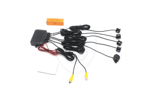 Czujniki parkowania z podłączeniem do kamery cofania