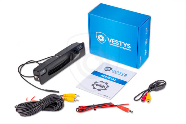 zawartość opakowania - kamera cofania Ford Focus Mk3, Mk4 i Fiesta Mk8 w klamce bagażnika zawartość opakowania - kamera cofania Ford Focus Mk3, Mk4 i Fiesta Mk8 w klamce bagażnika, kabel video, instrukcja, kabel zasilający, adapter