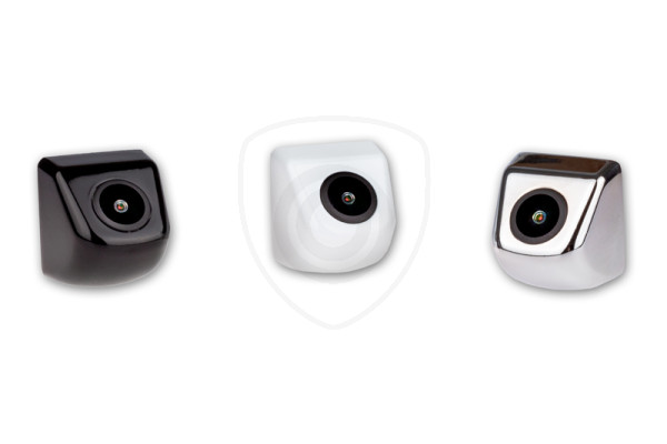 Kamera cofania do auta w kolorze srebrnym, białym i czarnym