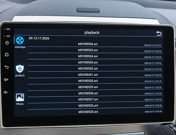 Menu aplikacji z listą nagrań na radiu Android