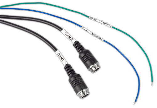 2 wejścia do podłączenia kamer cofania